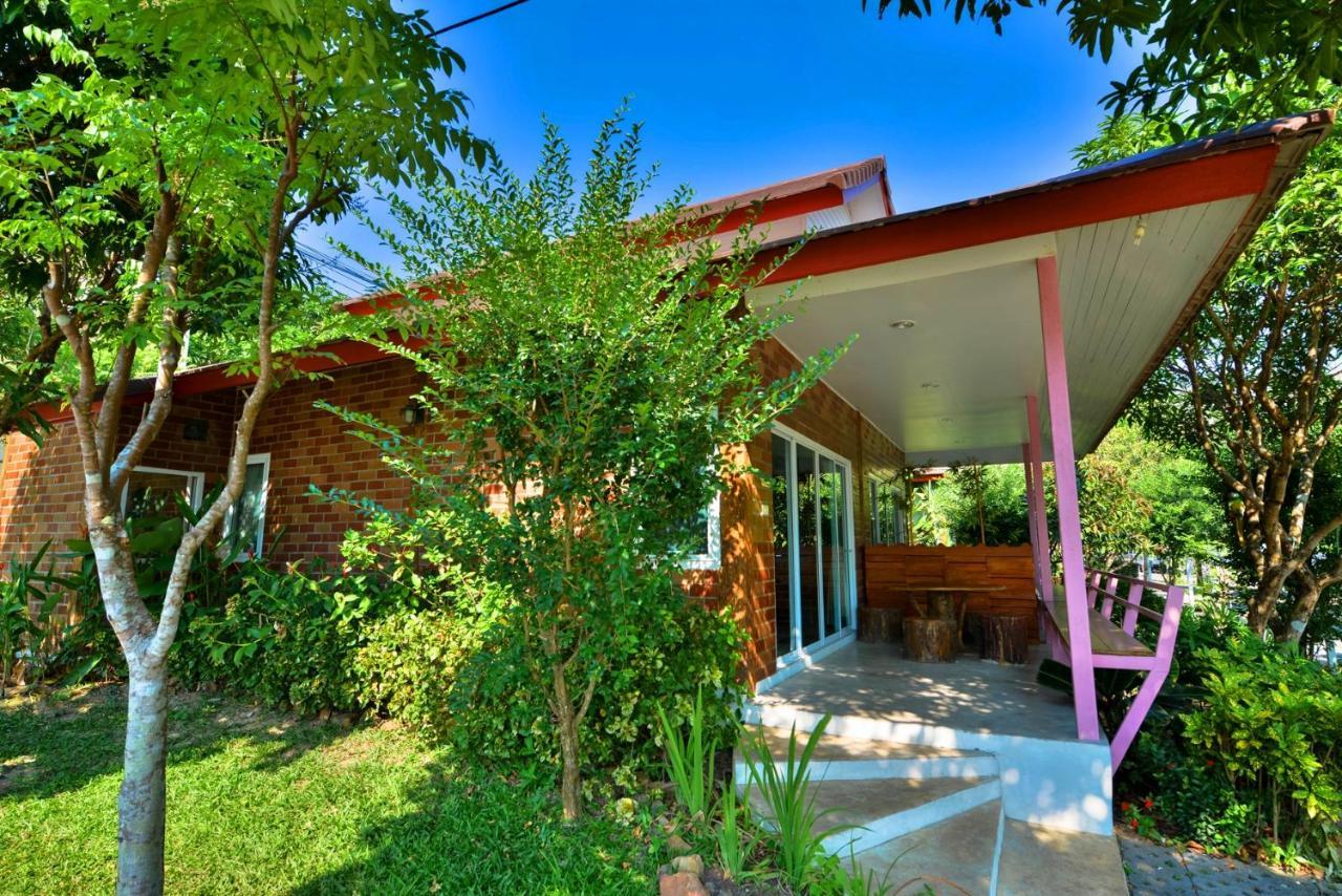 Theerama Cottage Suan Phueng Luaran gambar
