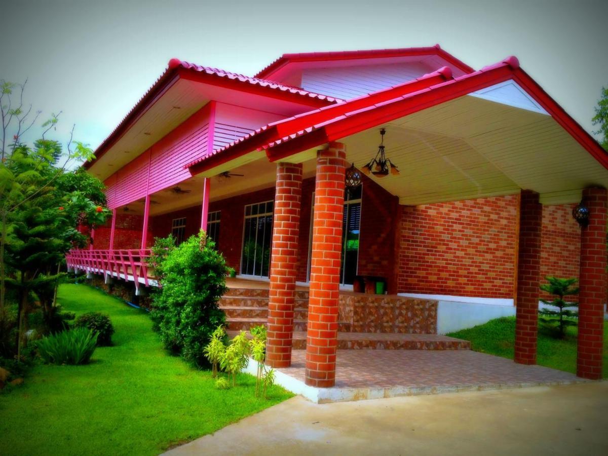 Theerama Cottage Suan Phueng Luaran gambar